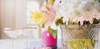 Ile osób usiądzie przy 4 metrowym stole?