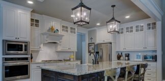 Jaką grubość blatu biurka?