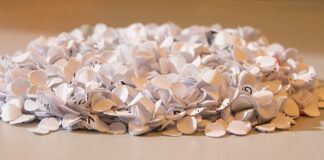 Ile otworów w doniczce?